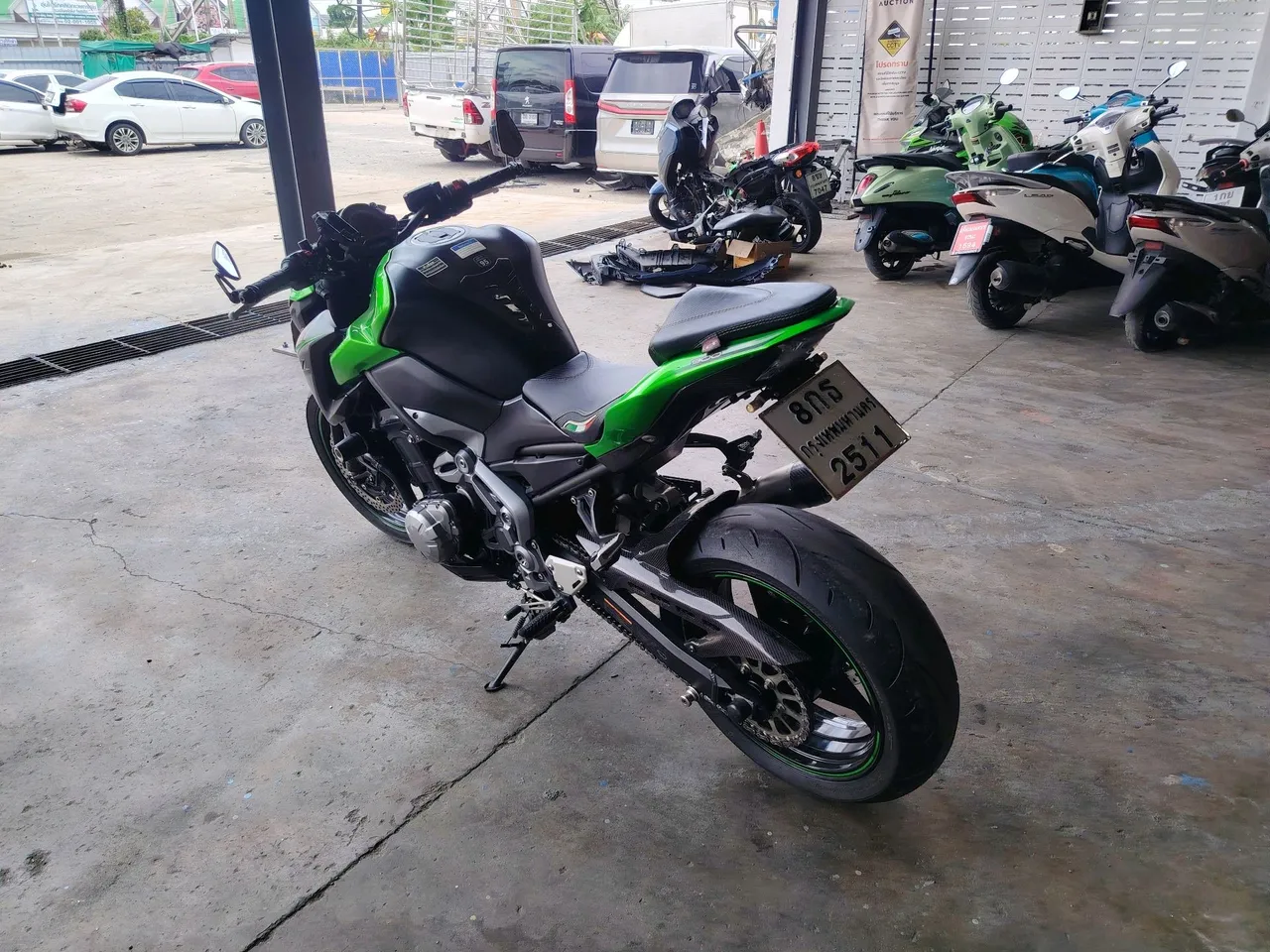 2018 Kawasaki Z900 – Exterior