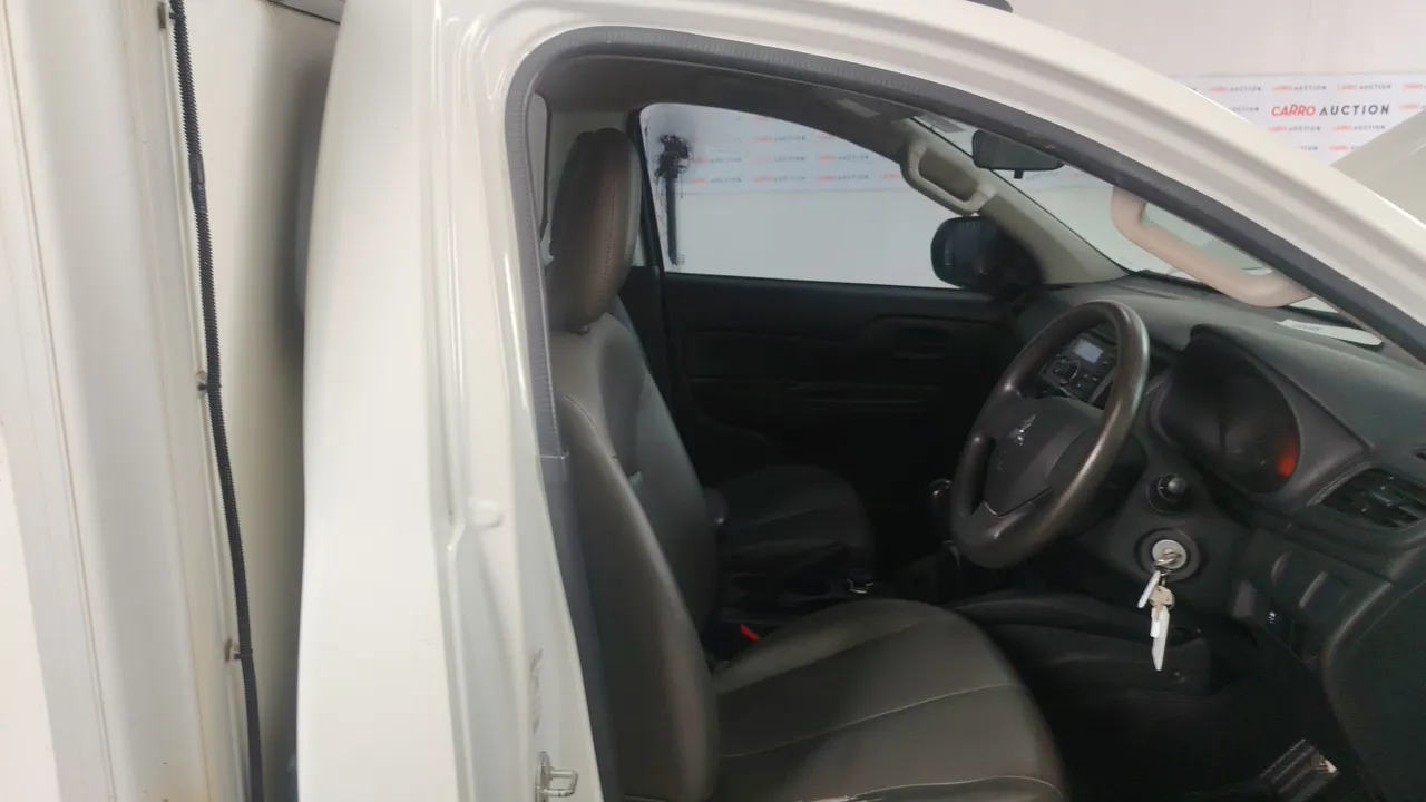 2021 Mitsubishi Triton – Back