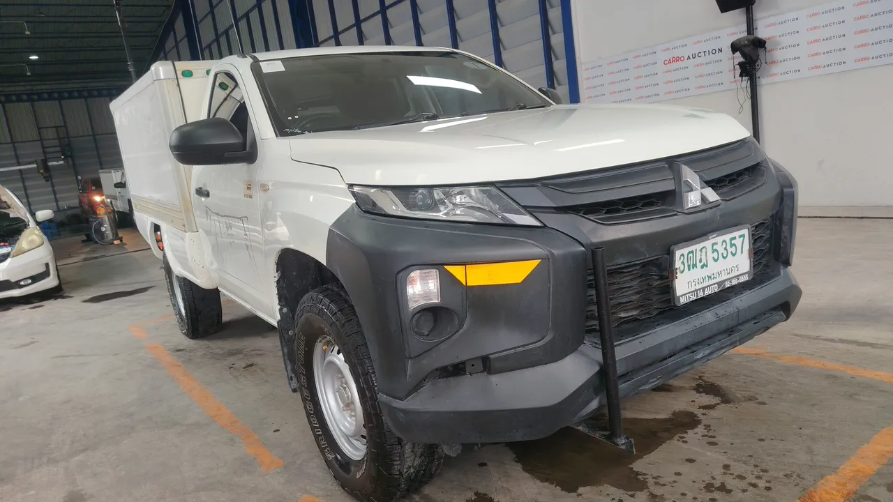 2021 Mitsubishi Triton – Front