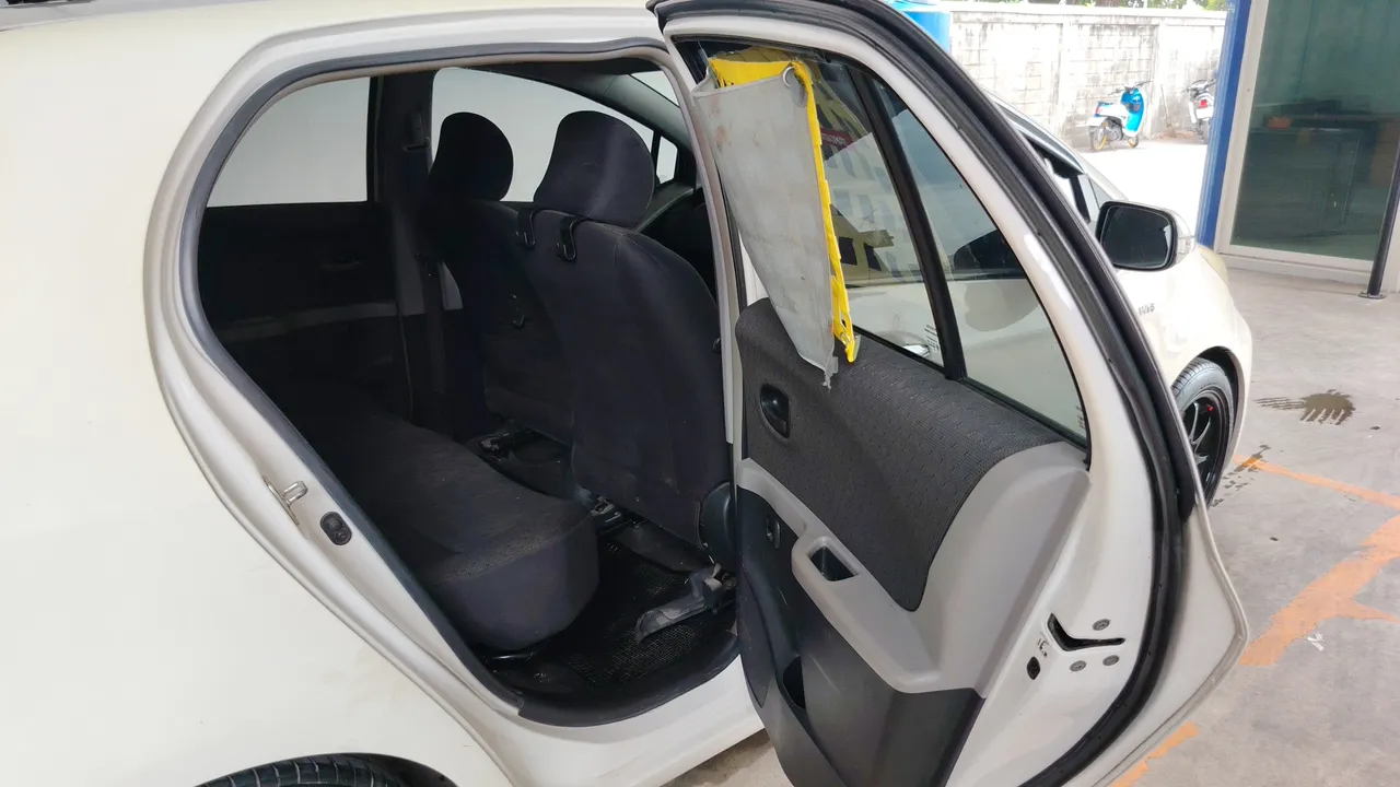 2013 Toyota Yaris – Back