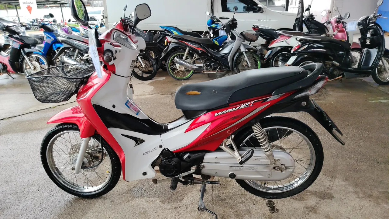 2013 Honda Wave – Side