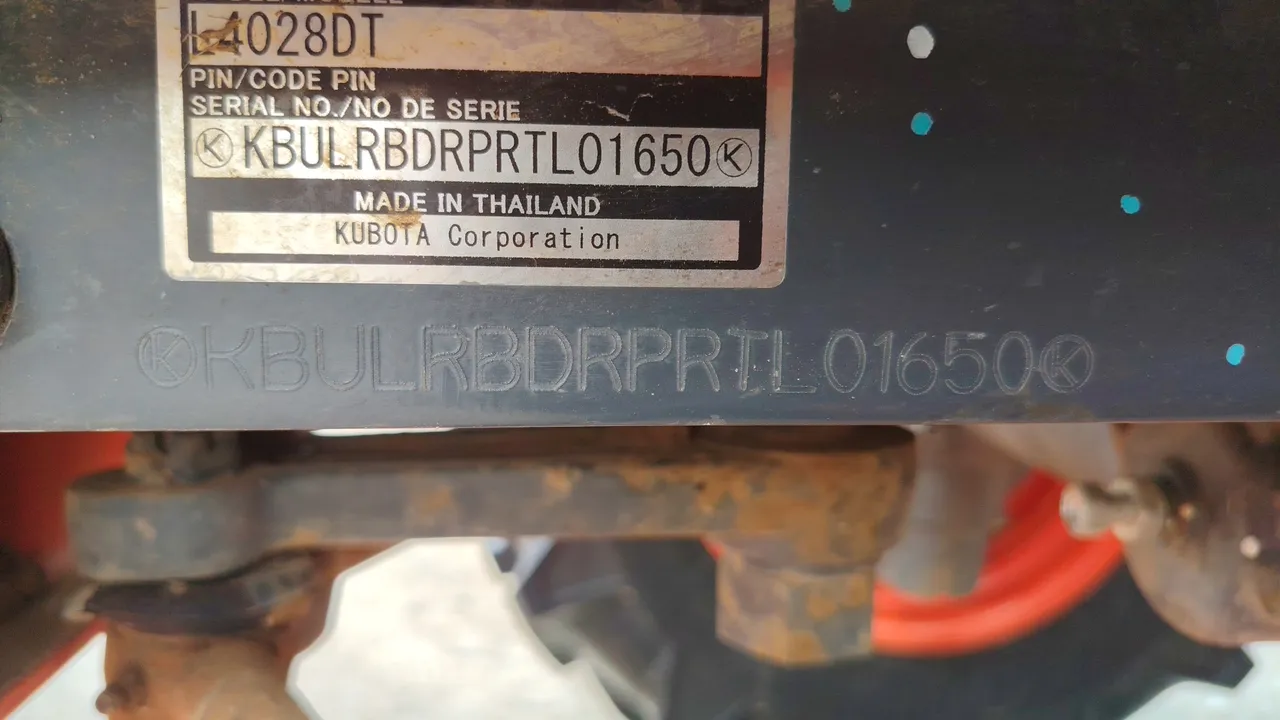2016 Kubota L4028 – Exterior