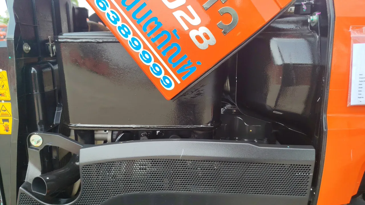 2016 Kubota L4028 – Exterior