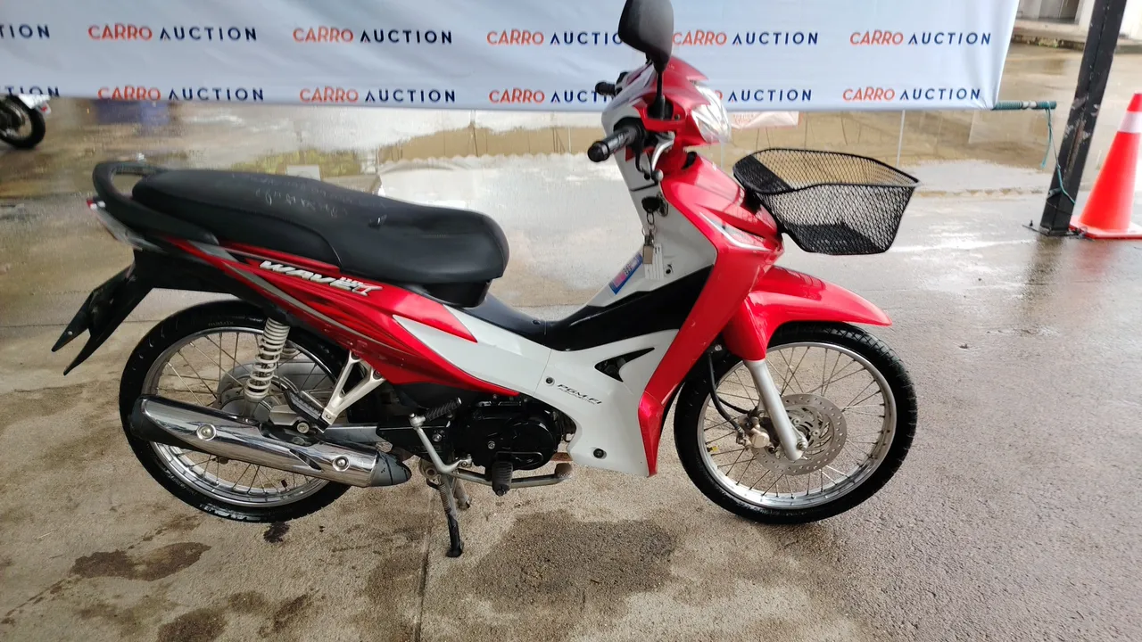 2013 Honda Wave – Side