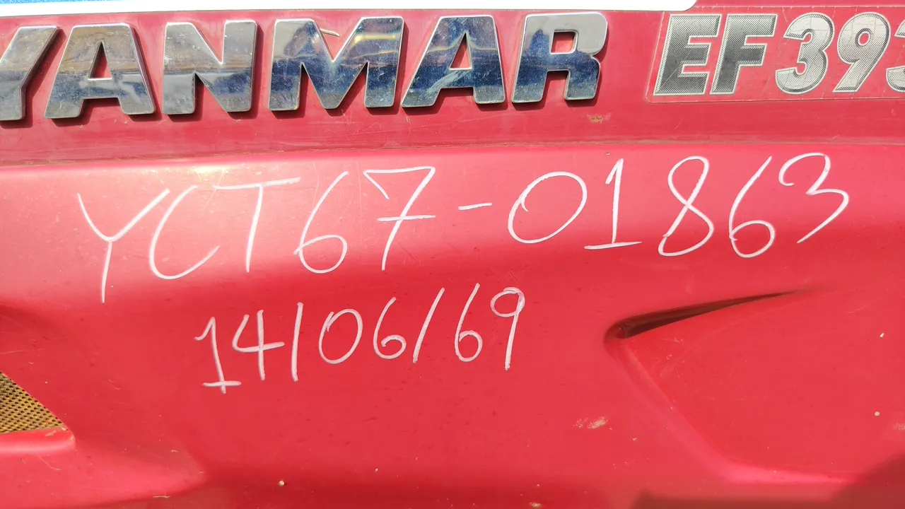 2018 Yanmar EF393T – Exterior