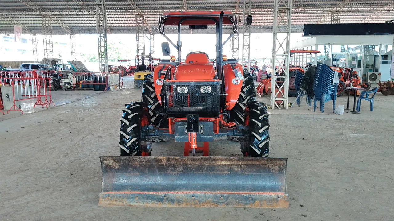Kubota MU5702-B – Exterior