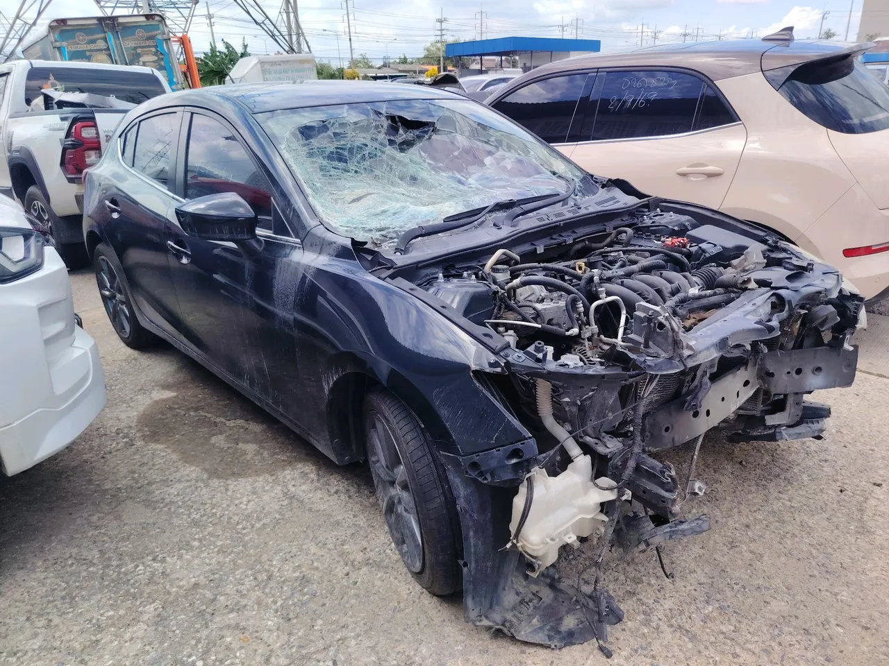 2016 Mazda Mazda3 – Exterior