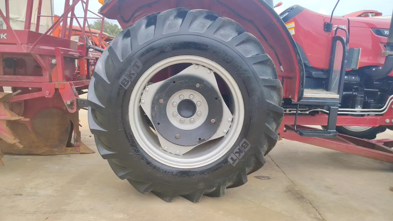 2024 Solis WT-75-4WD – Wheel