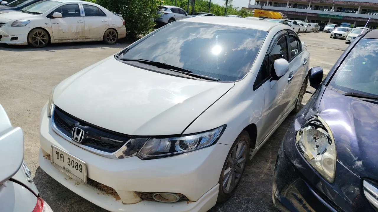 2012 Honda Civic – Exterior