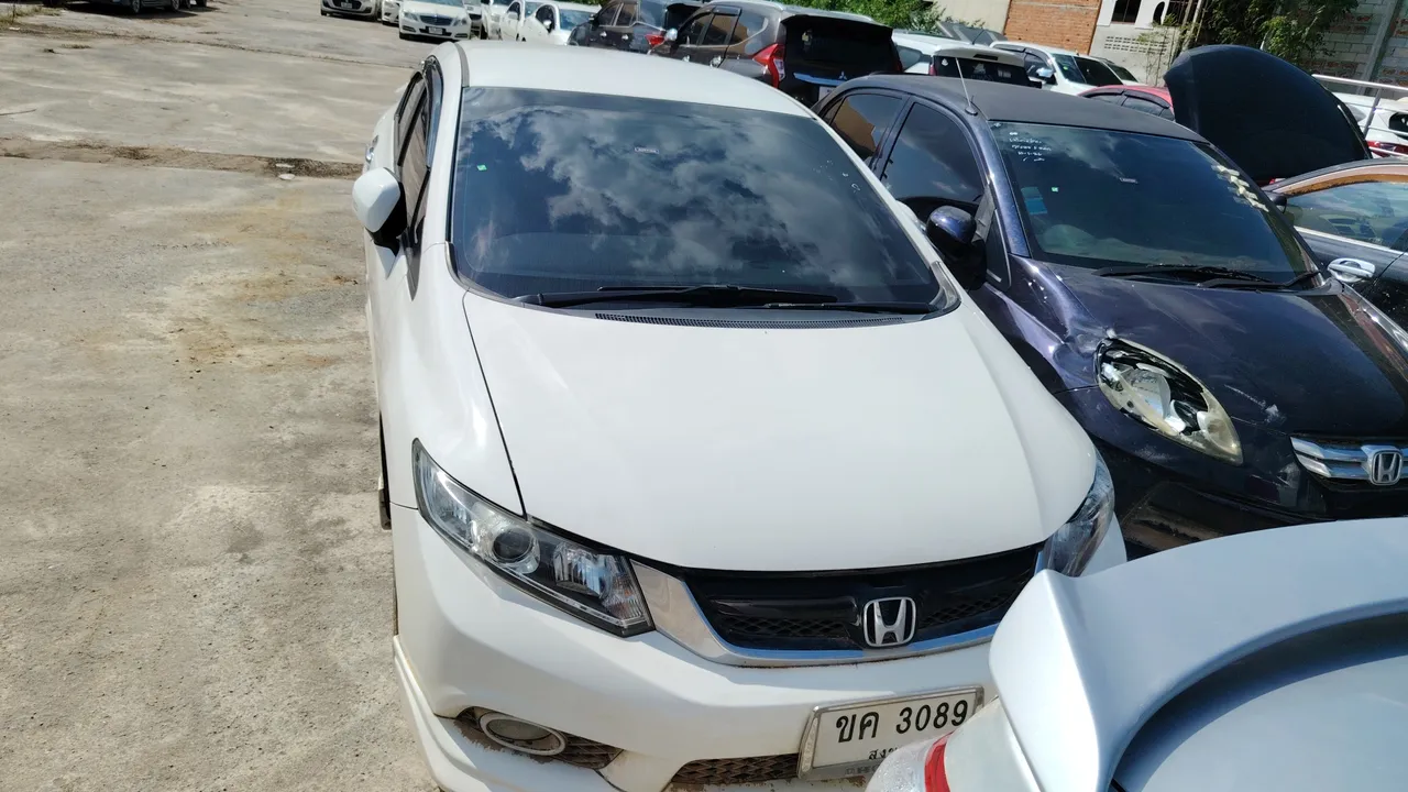 2012 Honda Civic – Exterior