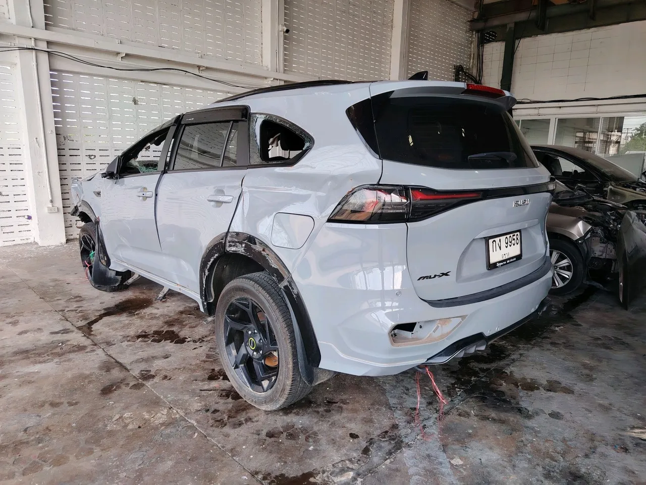 2024 Isuzu MU-X – Exterior