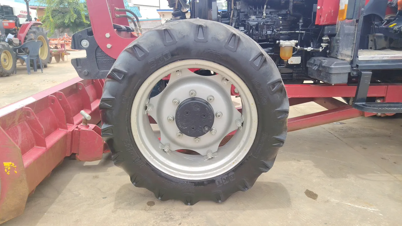 2024 Solis WT-75-4WD – Wheel