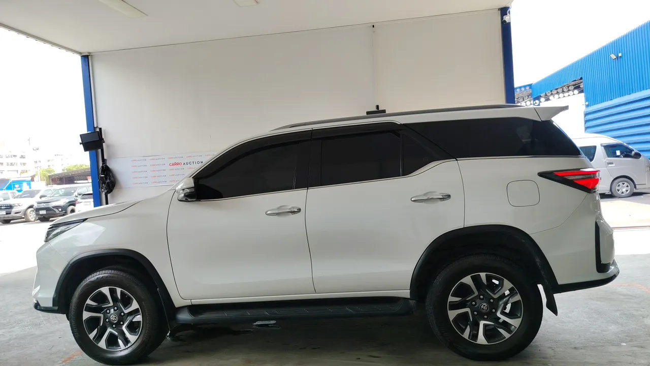 2023 Toyota Fortuner – Exterior