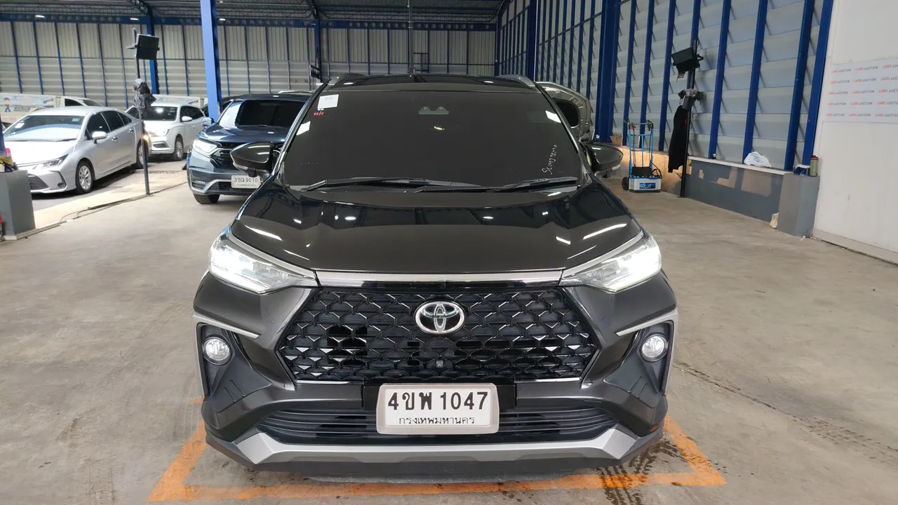 2023 Toyota Veloz – Front