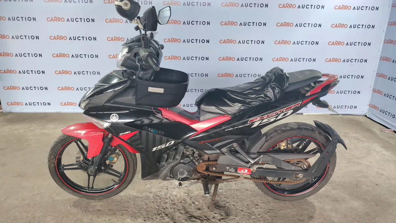 2015 Yamaha Exciter – Exterior
