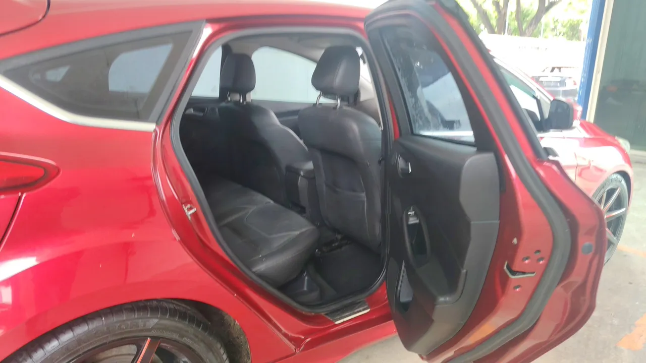 2016 Ford Focus – Exterior