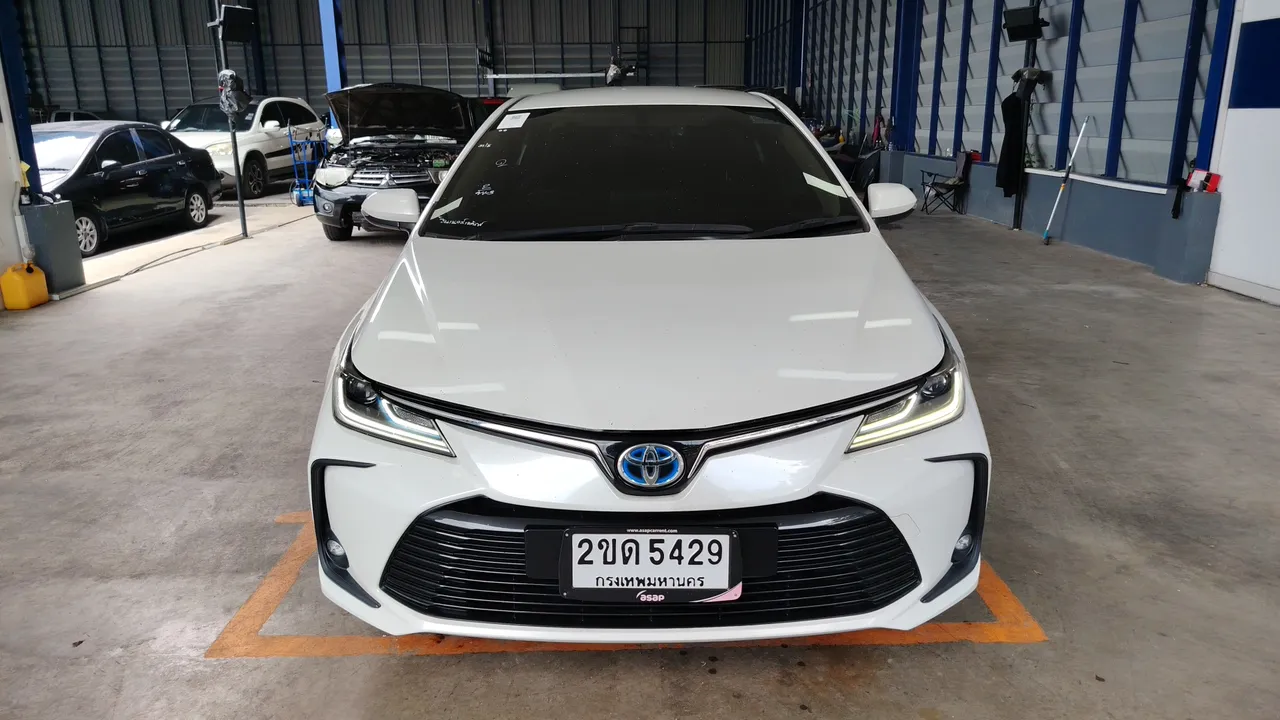 2022 Toyota Corolla Altis – Exterior