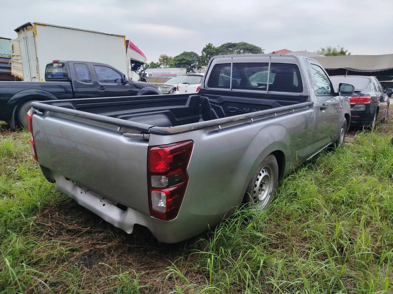 2023 Isuzu D-Max – Back