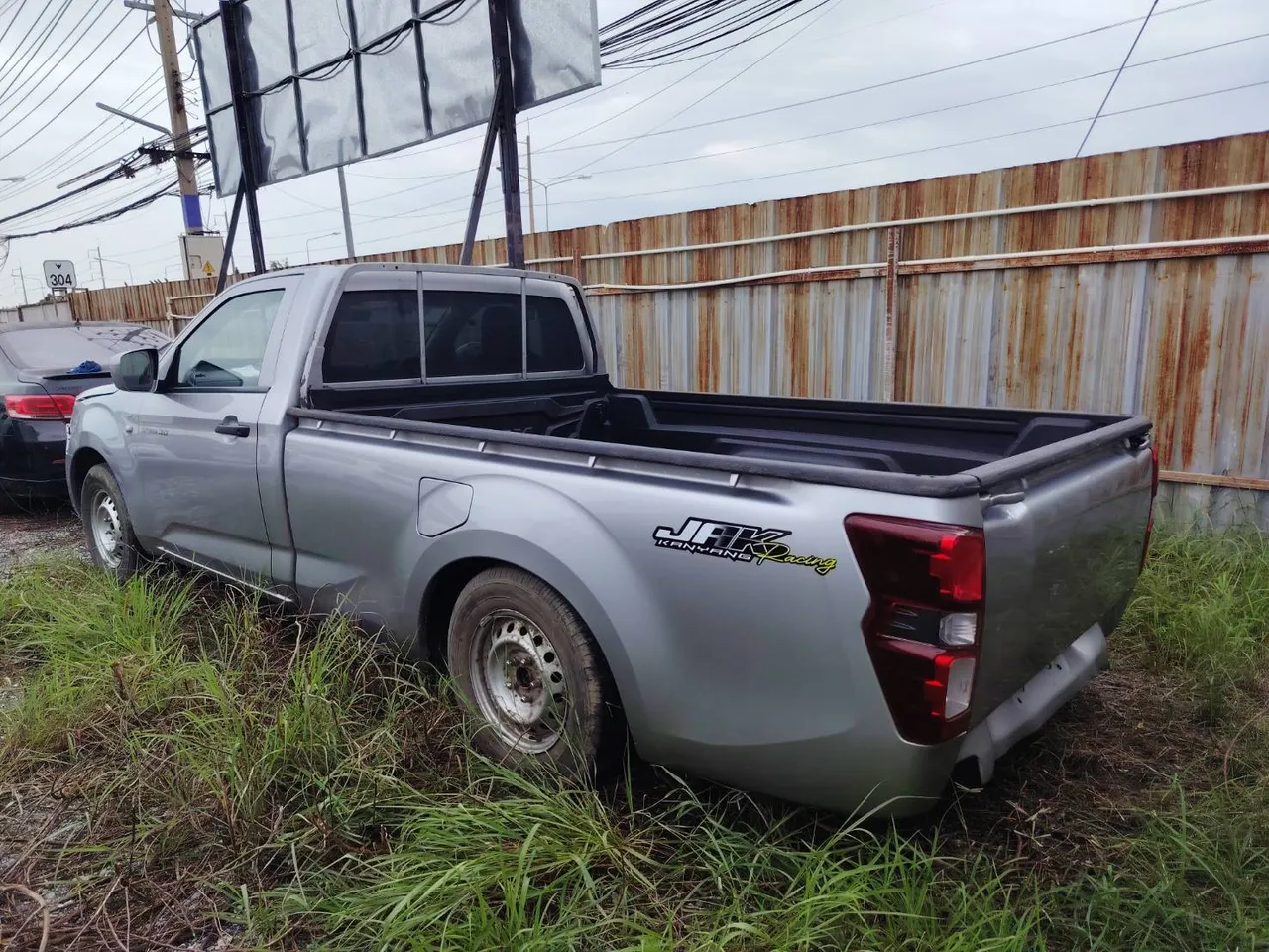 2023 Isuzu D-Max – Back