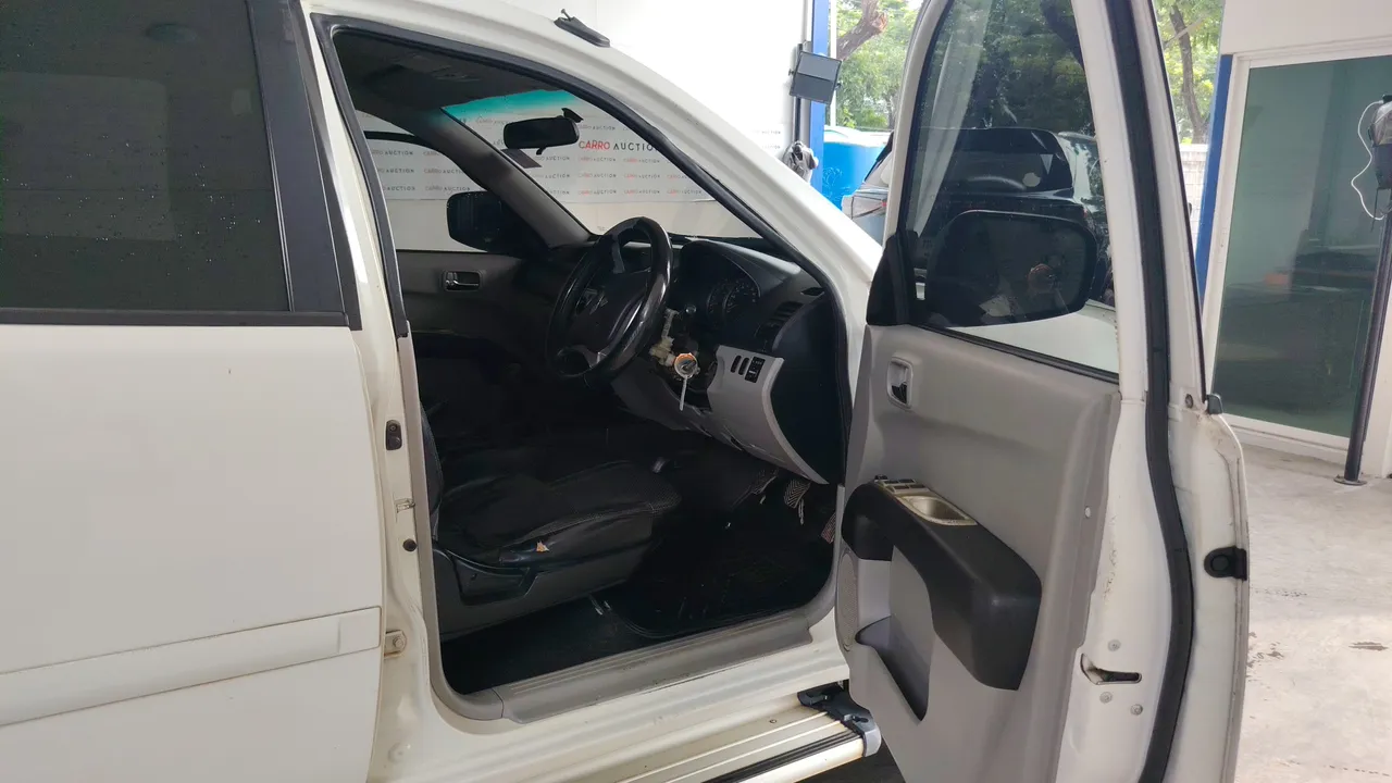 2013 Mitsubishi Triton – Exterior