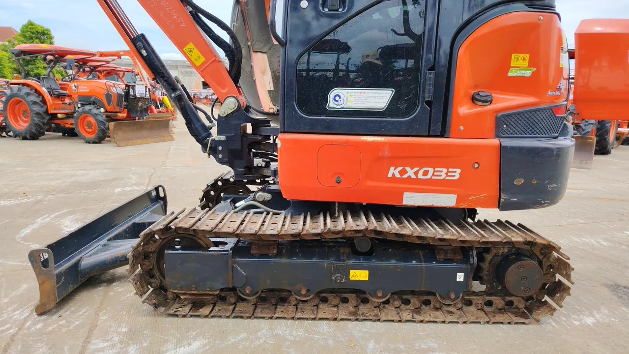 2020 Kubota KX033-4 – Exterior