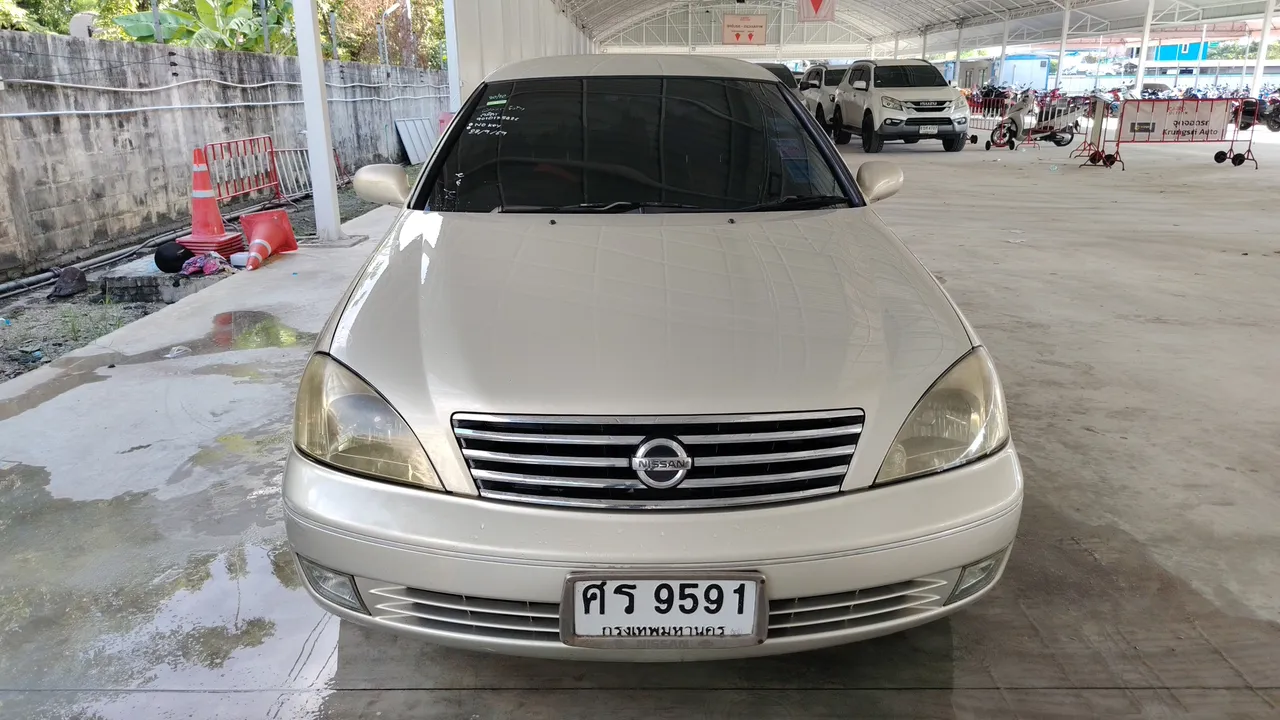 2005 Nissan Sunny Neo – Exterior
