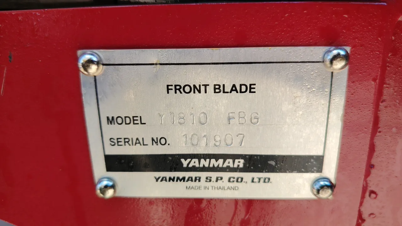 2022 Yanmar YM351R – Exterior