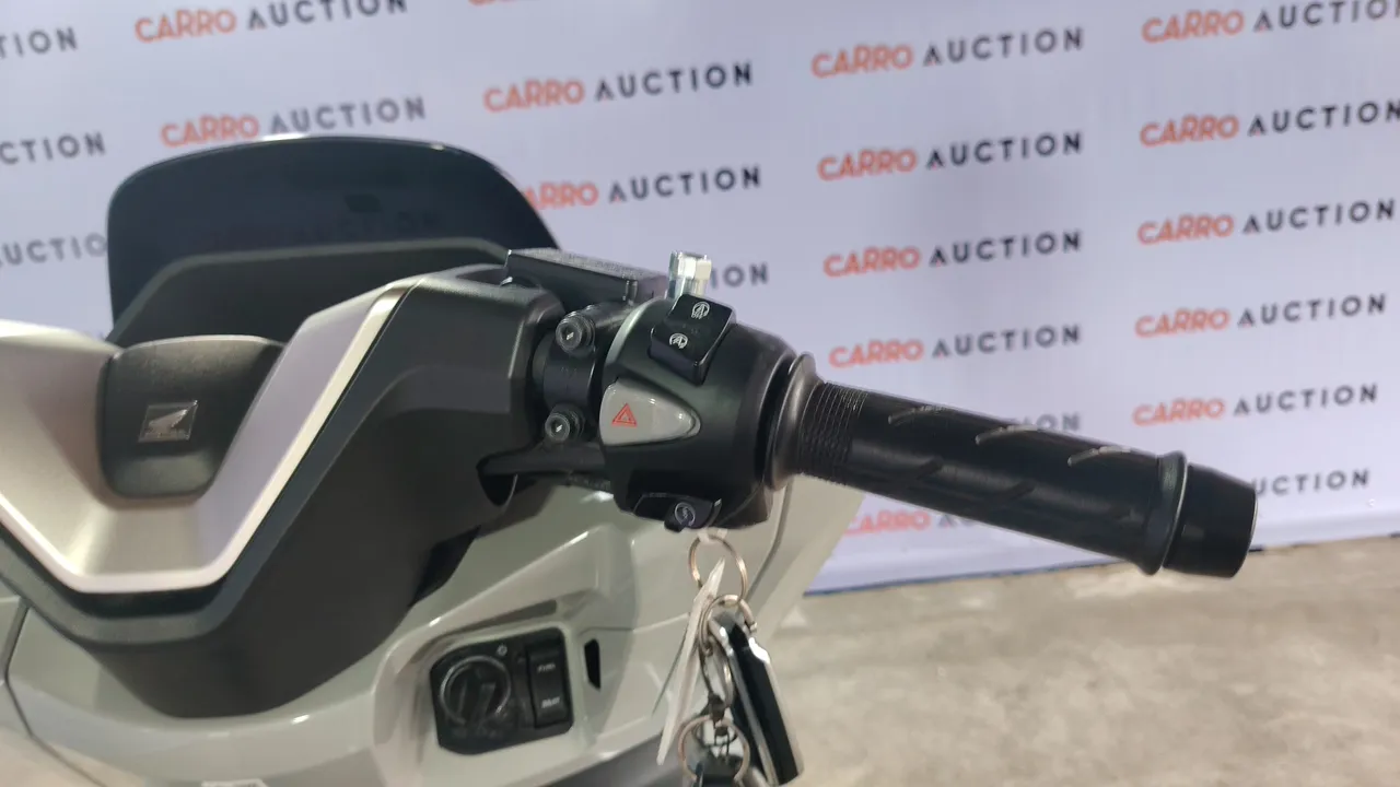 2025 Honda PCX – Exterior