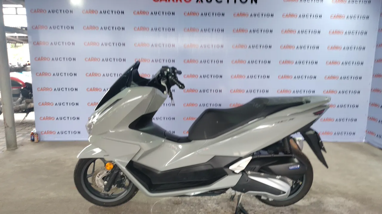 2025 Honda PCX – Exterior