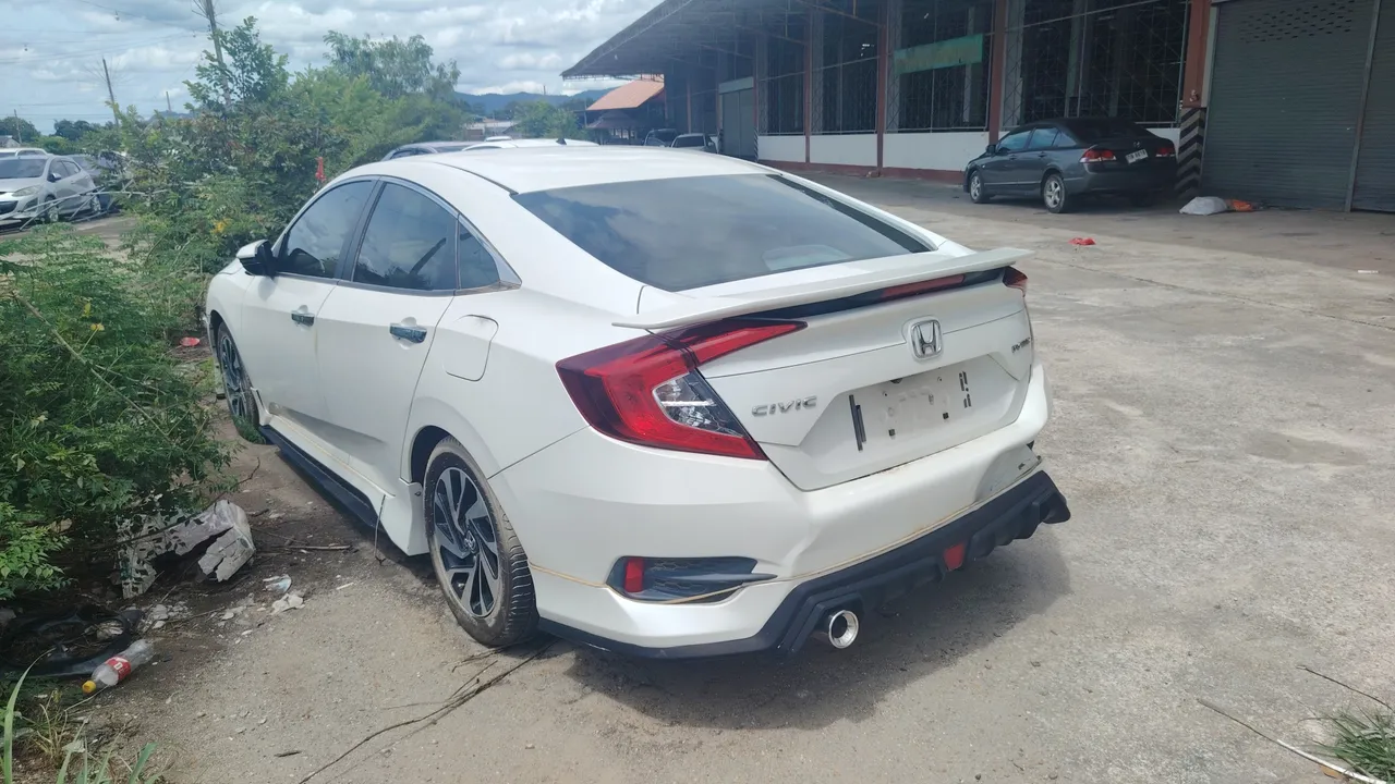 2018 Honda Civic – Exterior