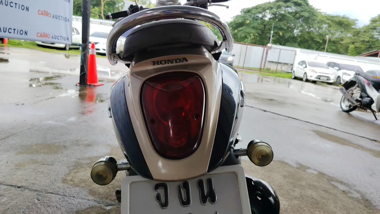 2010 Honda Scoopy – Exterior