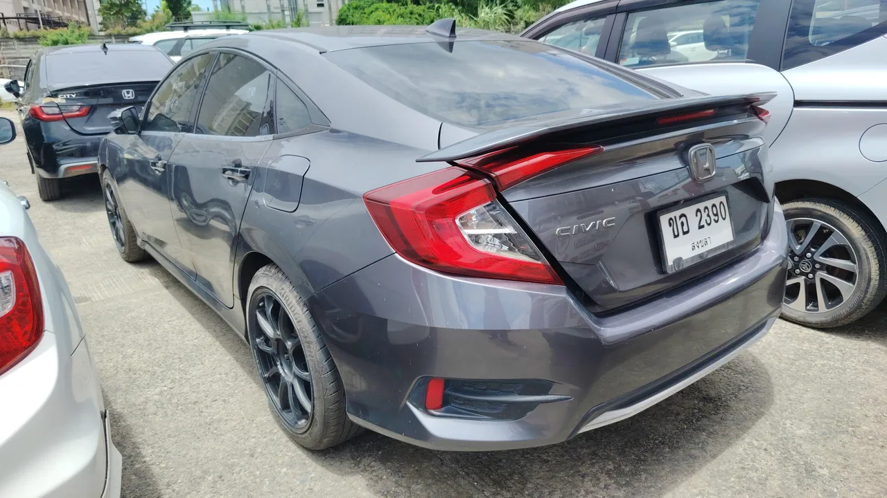 2019 Honda Civic – Exterior