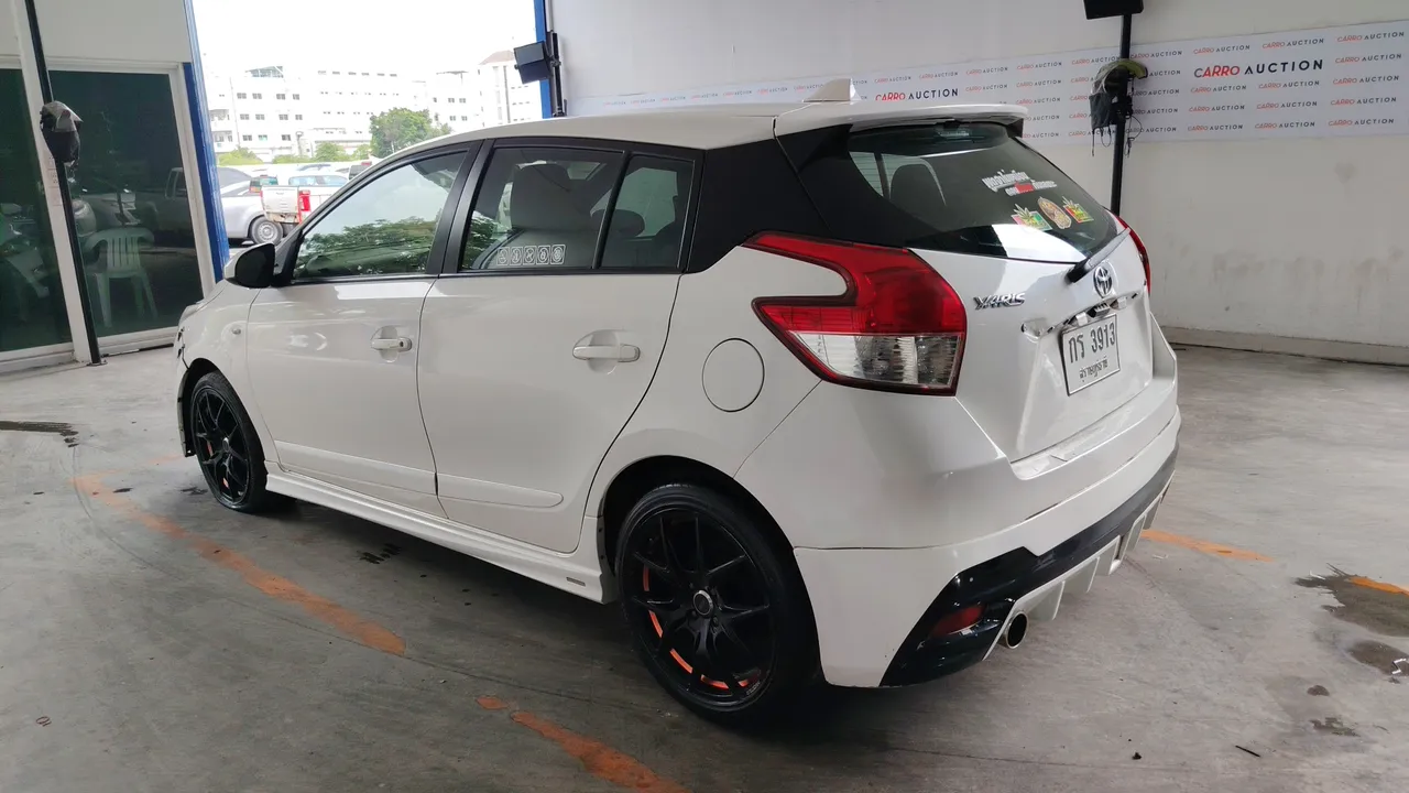 2014 Toyota Yaris – Back