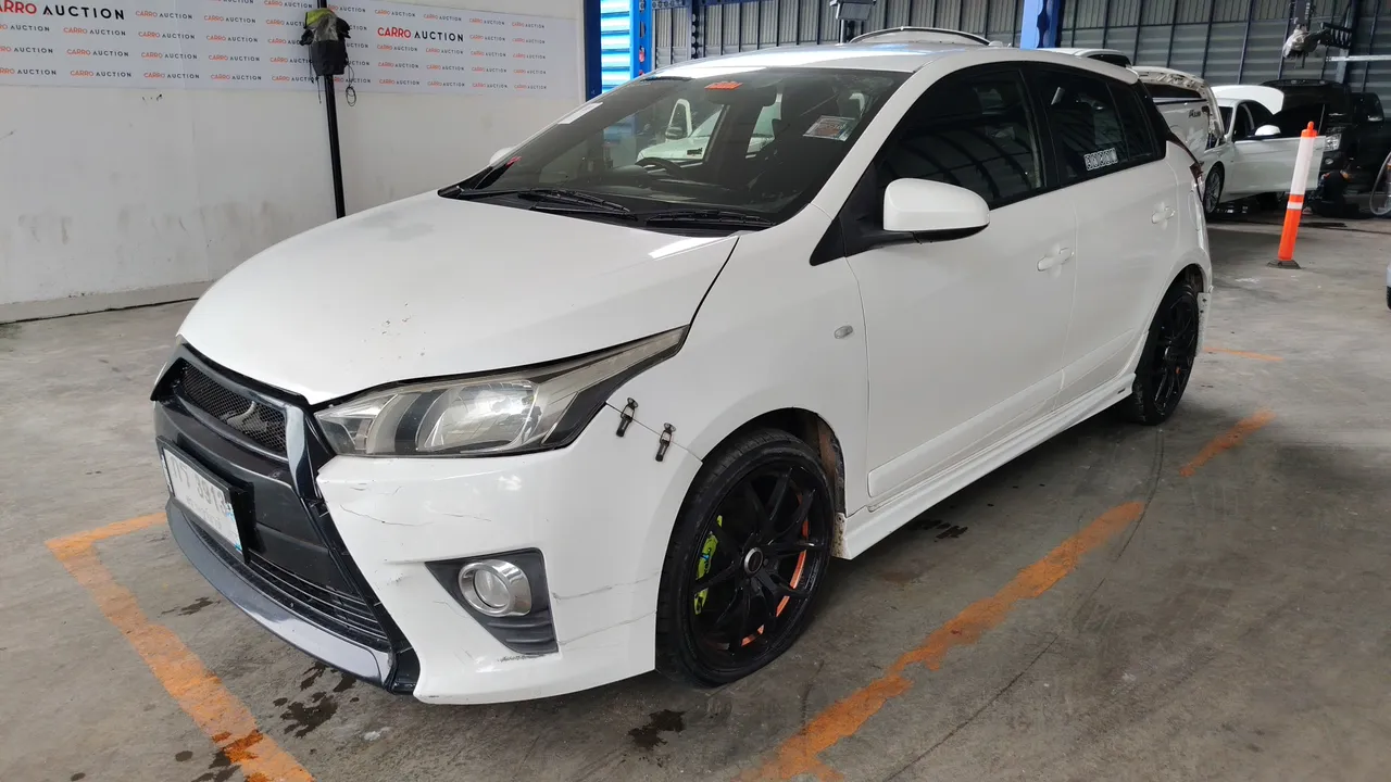 2014 Toyota Yaris – Front