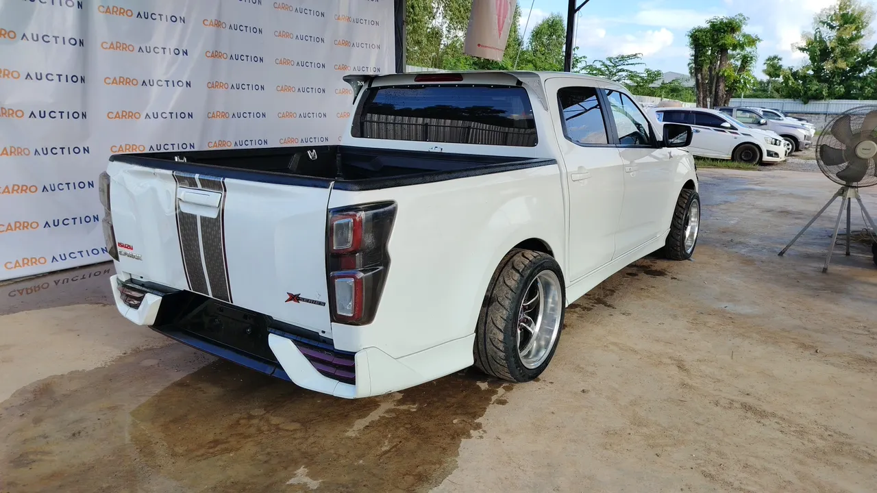 2022 Isuzu D-Max – Back
