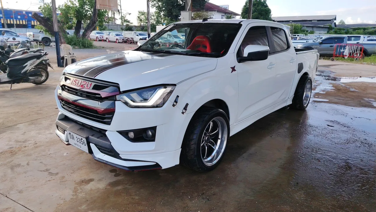 2022 Isuzu D-Max – Front