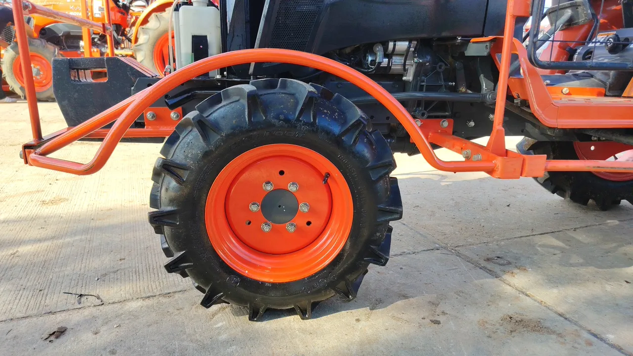 2024 Kubota B2440S-B – Exterior
