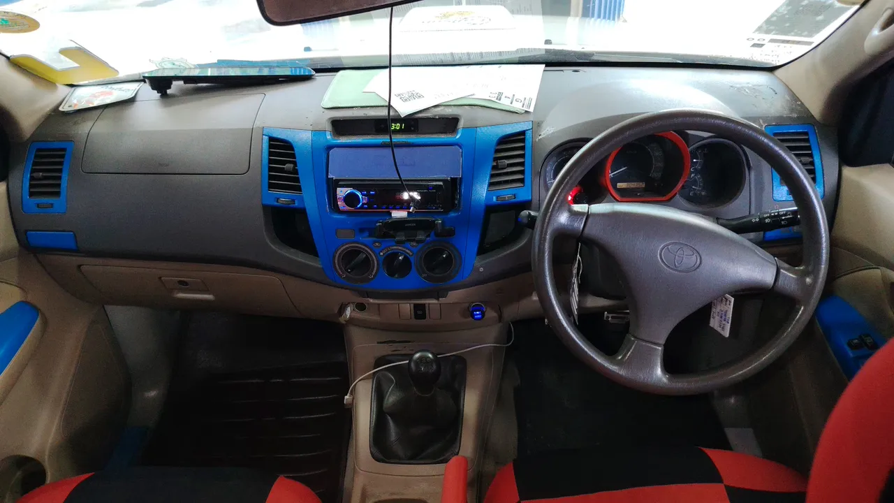 2011 Toyota Hilux Vigo – Exterior