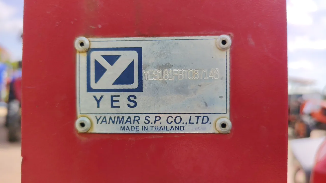 2022 Yanmar YM351R – Exterior