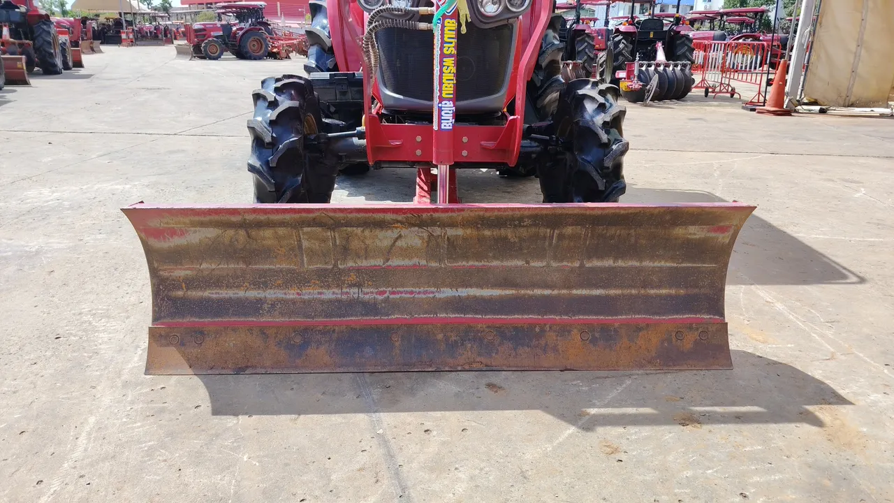2022 Yanmar YM351R – Exterior