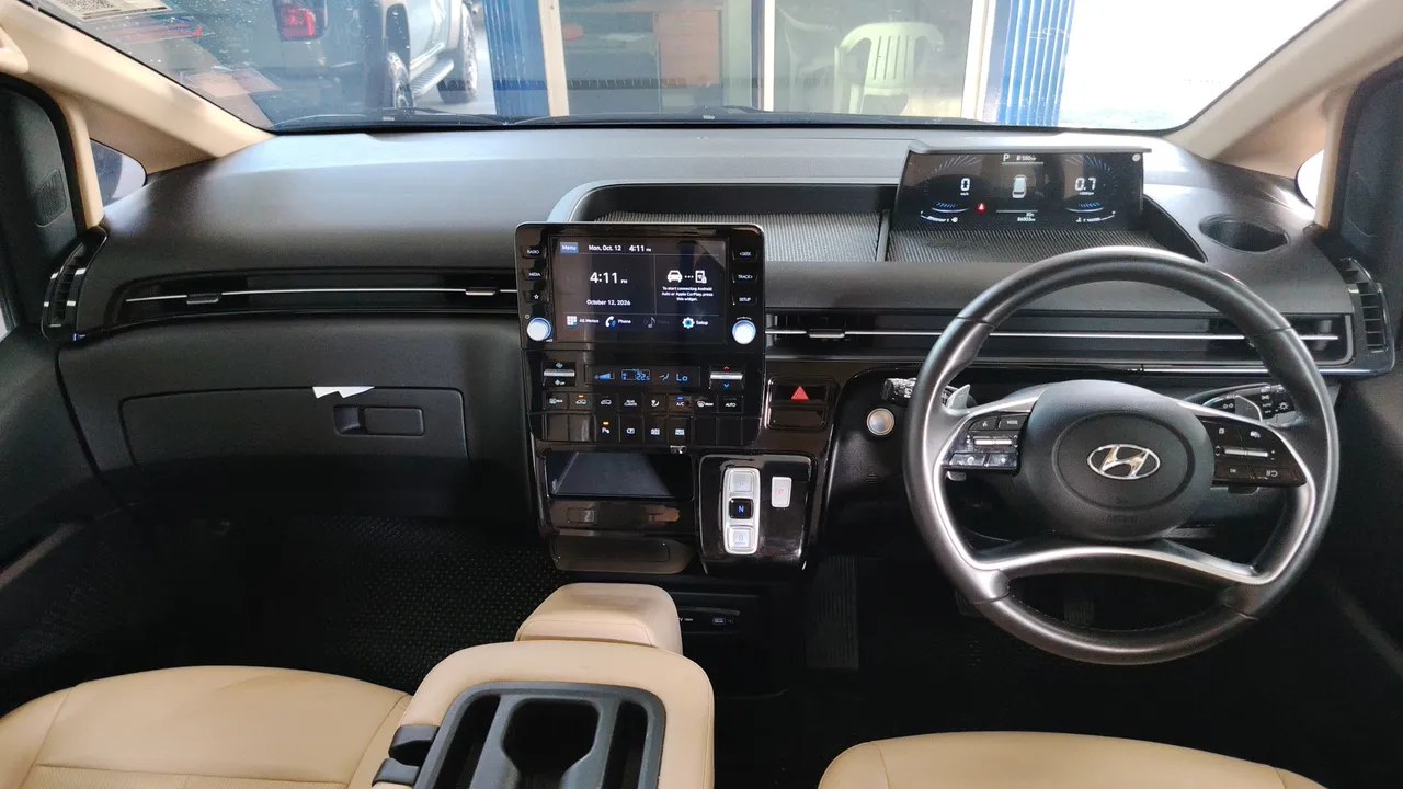2021 Hyundai Staria – Exterior