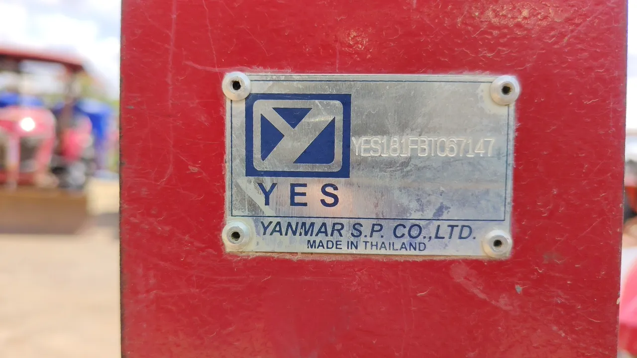 2022 Yanmar YM351R – Exterior