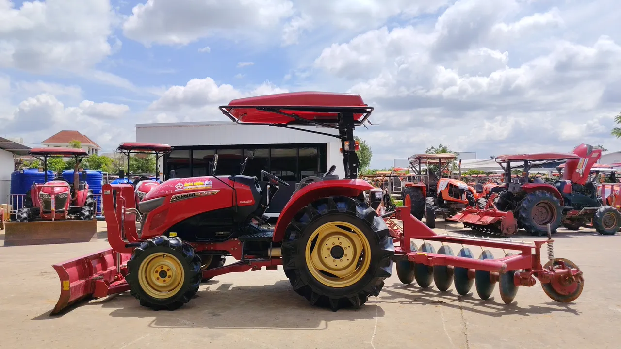 2022 Yanmar YM351R – Exterior