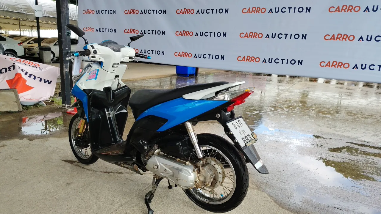 2010 Honda Click – Exterior