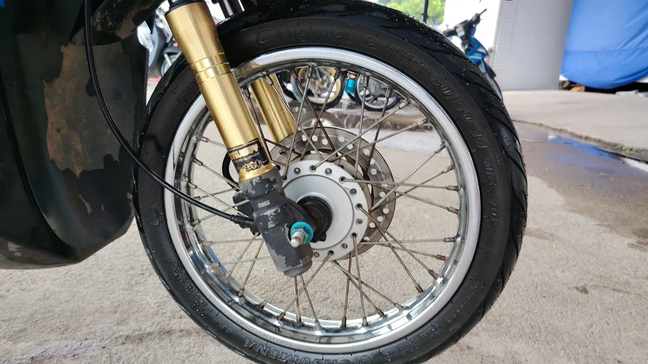 2010 Honda Click – Exterior
