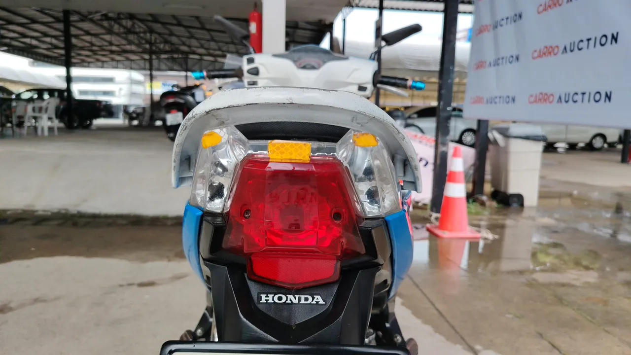 2010 Honda Click – Exterior