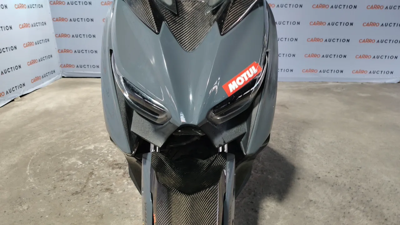 2022 Yamaha X-Max – Exterior