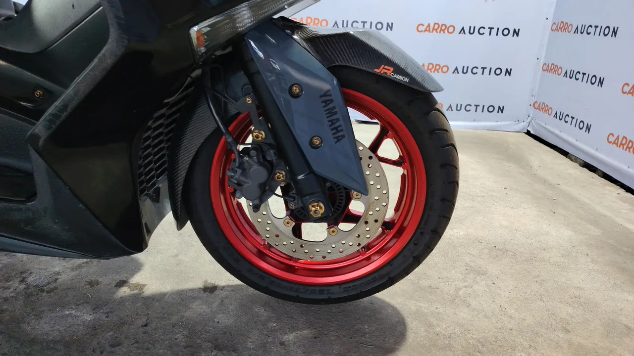 2022 Yamaha X-Max – Exterior