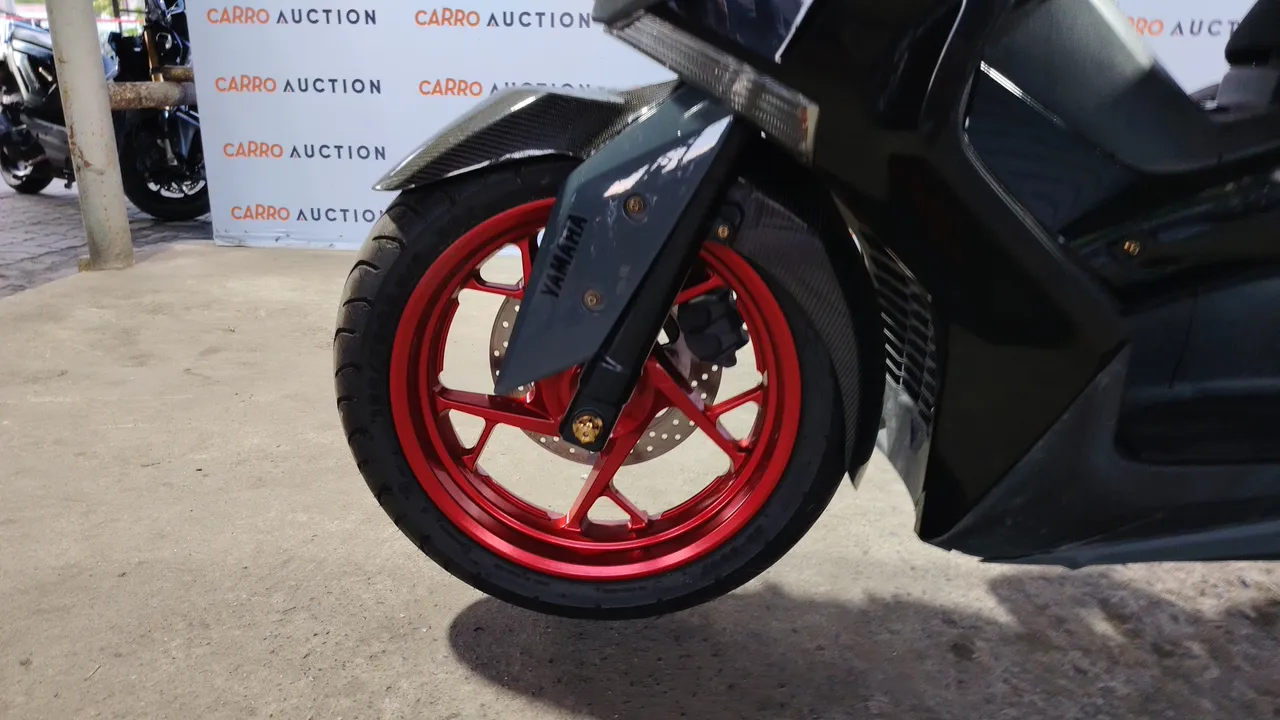 2022 Yamaha X-Max – Exterior