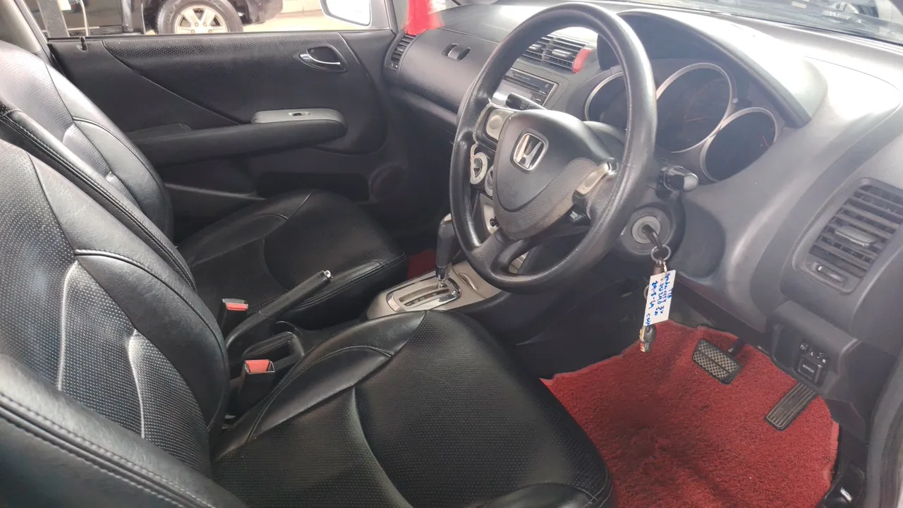 2025 Honda City – Exterior